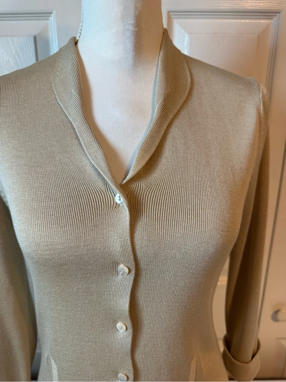 Womens Button-Front Cardigan in Taupe NWOT Small 100% Silk